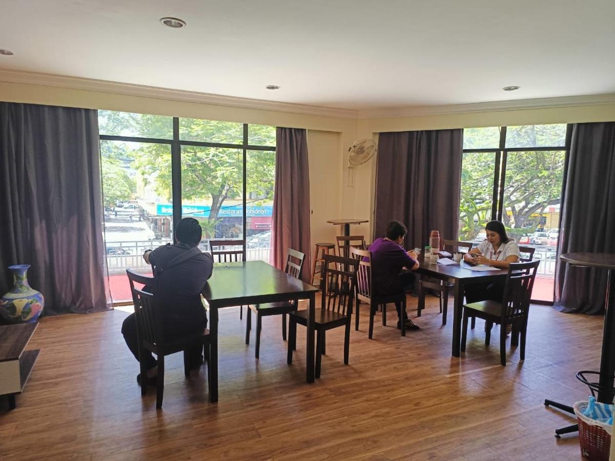 Step-In Lodge Kota Kinabalu Bagian luar foto